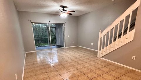 8674 Hunters Key Cir