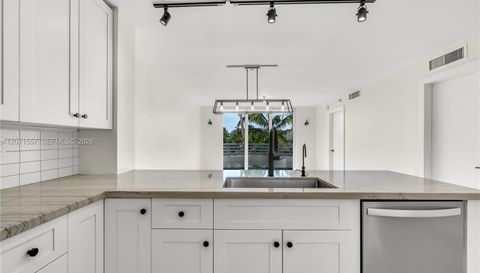 1401 Bay Rd