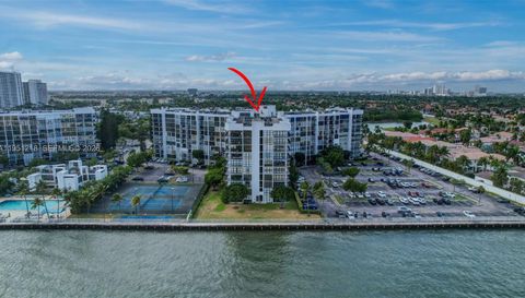 1000 Parkview Dr