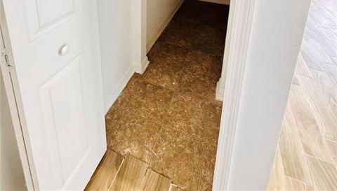 2050 CORNER GLEN DRIVE