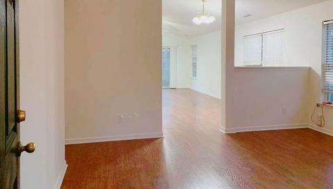 943 Homestead Park Dr