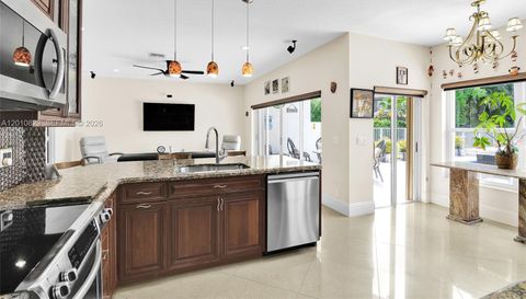 20914 La Questa Ct