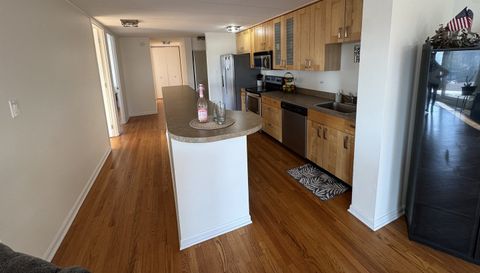 18 E Old Willow Road