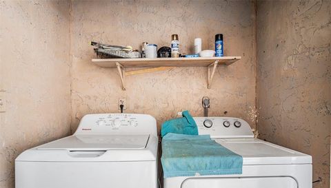 7210 N MANHATTAN AVENUE