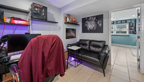 8426 W Betty Terrace