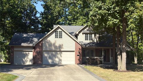 2295 Flagstone Dr
