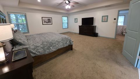 96 Oak Leaf Way