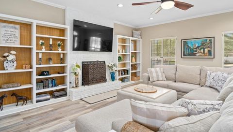 113 Cherry Hills Dr