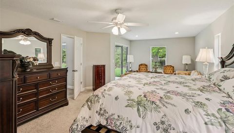 399 W MASSACHUSETTS ST