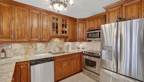 1000 Parkview Dr