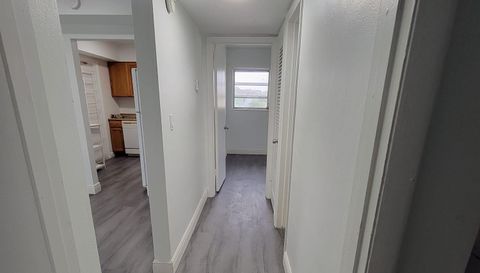 7610 SW 82nd St #J207