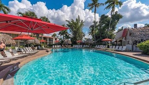 2555 Tamiami Trl N