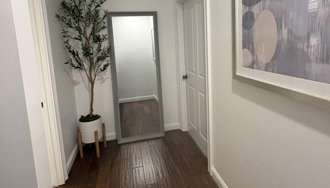 801 Red Drew Ave APT 4