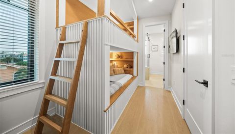 116 8TH STREET S