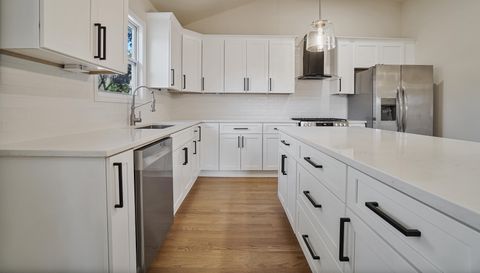 3062 Katherine Valley Rd