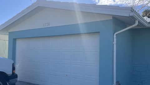 1736 Colorado Ave NE