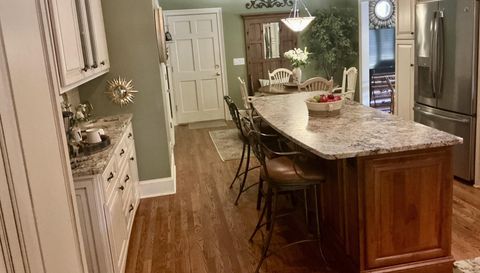 3294 Fox Hunt Trail NW