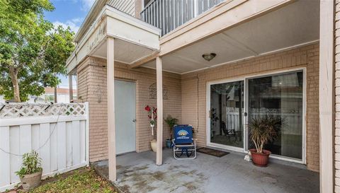 7210 N MANHATTAN AVENUE