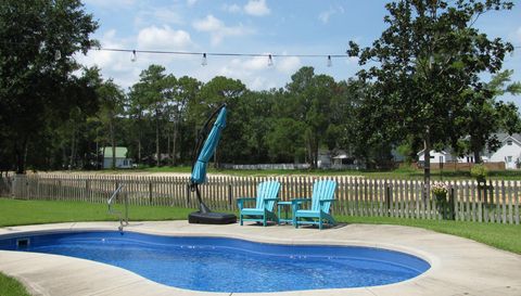 3116 Riviere Du Chien Loop W