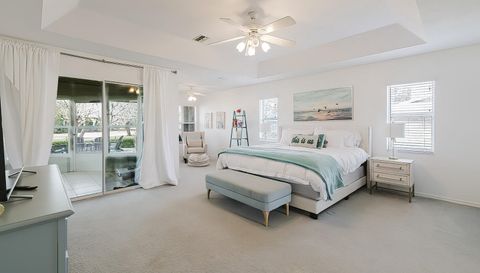 240 N Country Club Dr