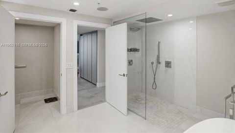 330 Sunny Isles Blvd