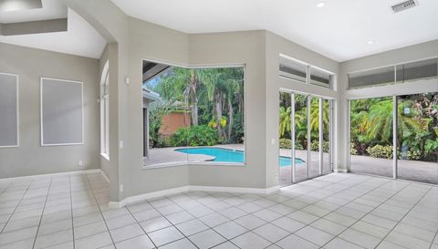 6713 NW 127th Terrace