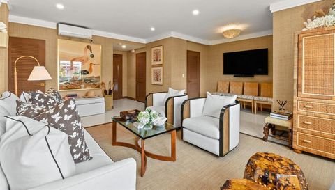 455 Australian Avenue