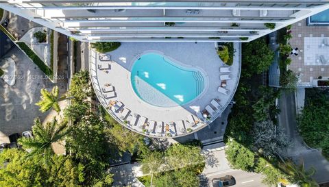 2655 Bayshore Dr
