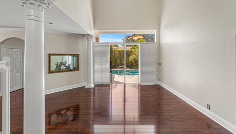 6135 Vista Linda Lane