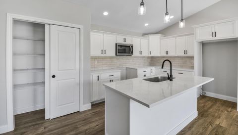 704 Cates Dr