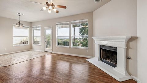 88 White Magnolia CIR