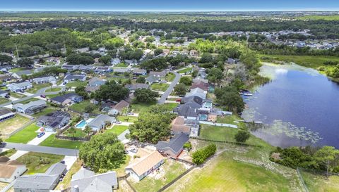 210 Robbins Rest Cir