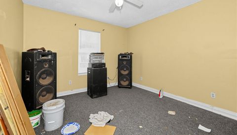 3020 Woodridge Ct