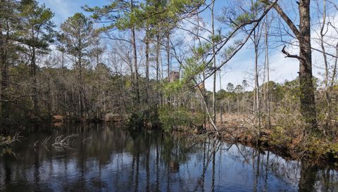 6879 Haynes Lennon Hwy