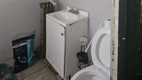 1910 S Ridgeway Avenue