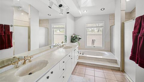 445 Bayshore