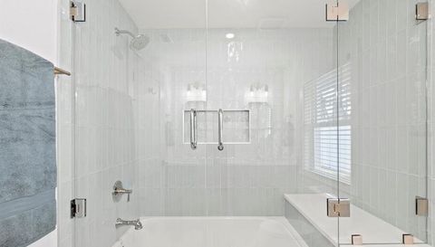 819 JACARANDA
