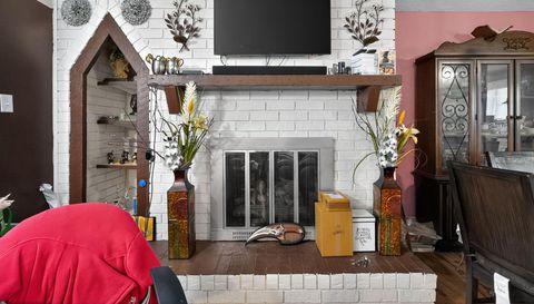 4077 Burning Tree Ln