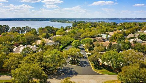 9017 GREAT HERON CIRCLE
