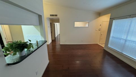 2001 Bering Dr