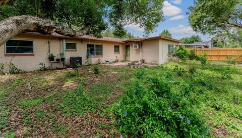 2406 Dellwood Dr