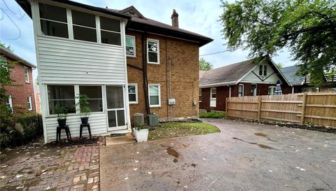 1129 Moorlands Drive