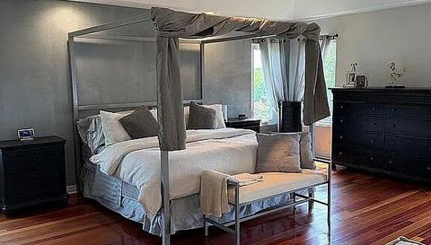 6N274 W Ridgewood Ln