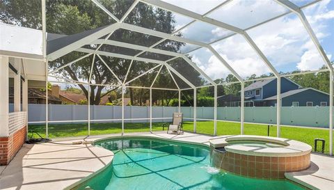27 WINDING CREEK WAY