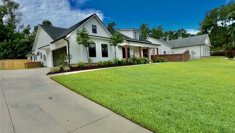 3395 Mariana Oaks Dr