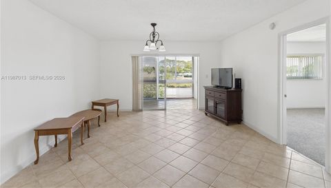 7887 Golf Cir Dr