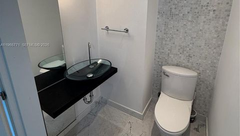 200 Biscayne Boulevard Way