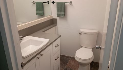 1719 NW 23rd Ave APT 4A