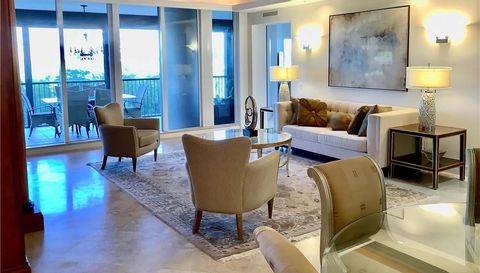 7575 Pelican Bay Blvd