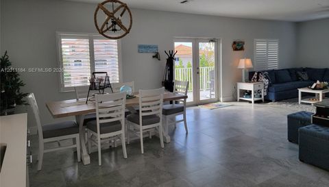 184 Ocean Shores Dr